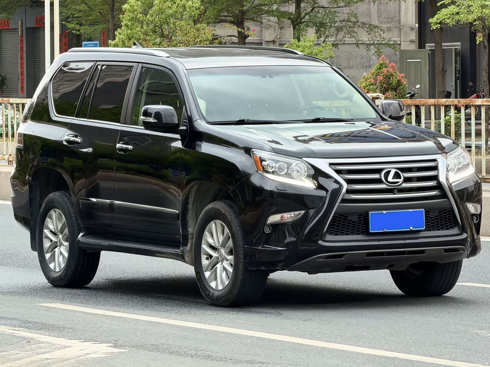 Lexus GX, 2017 3