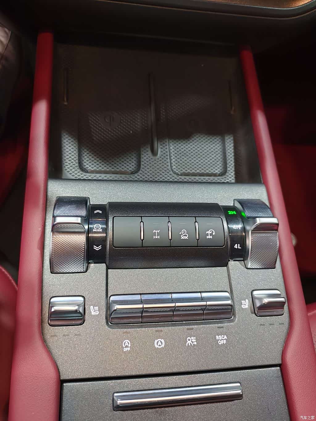 Tank 300, 2025 14