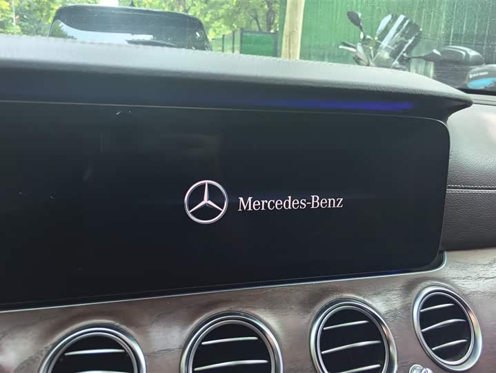 Mercedes-Benz E-Class, 2017 года фото 14