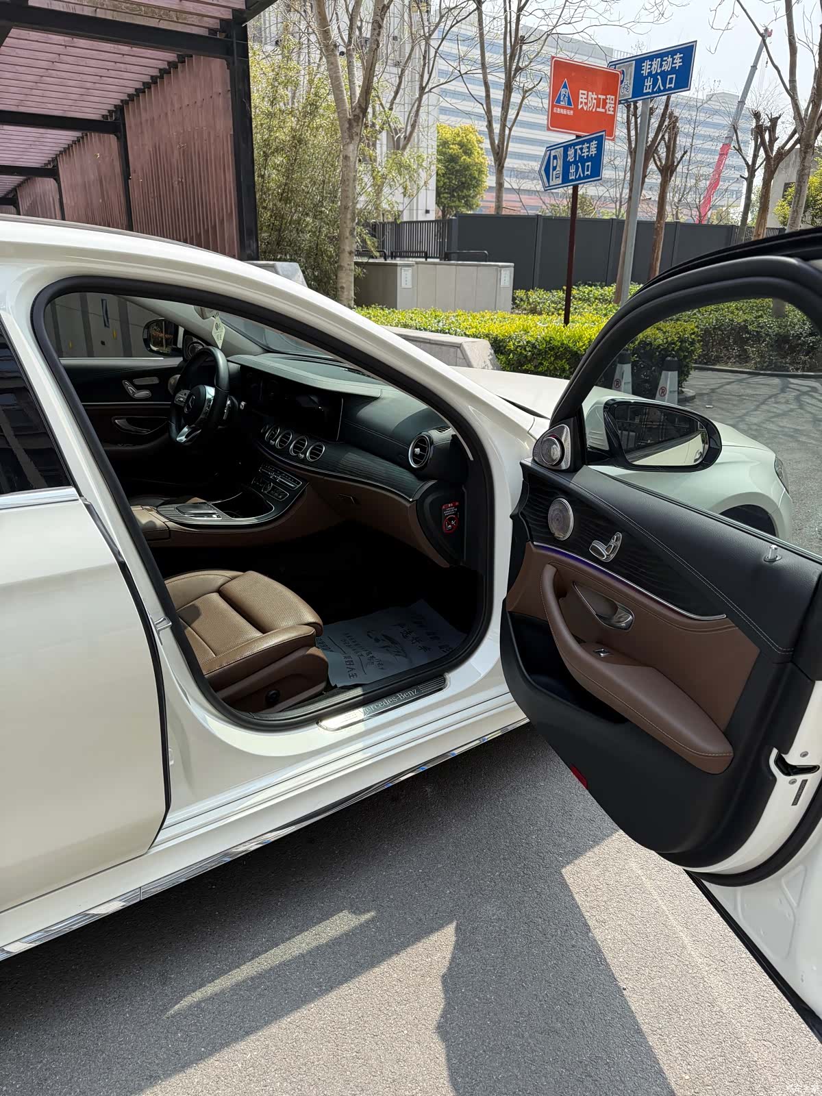 Mercedes-Benz E-Class, 2019 16