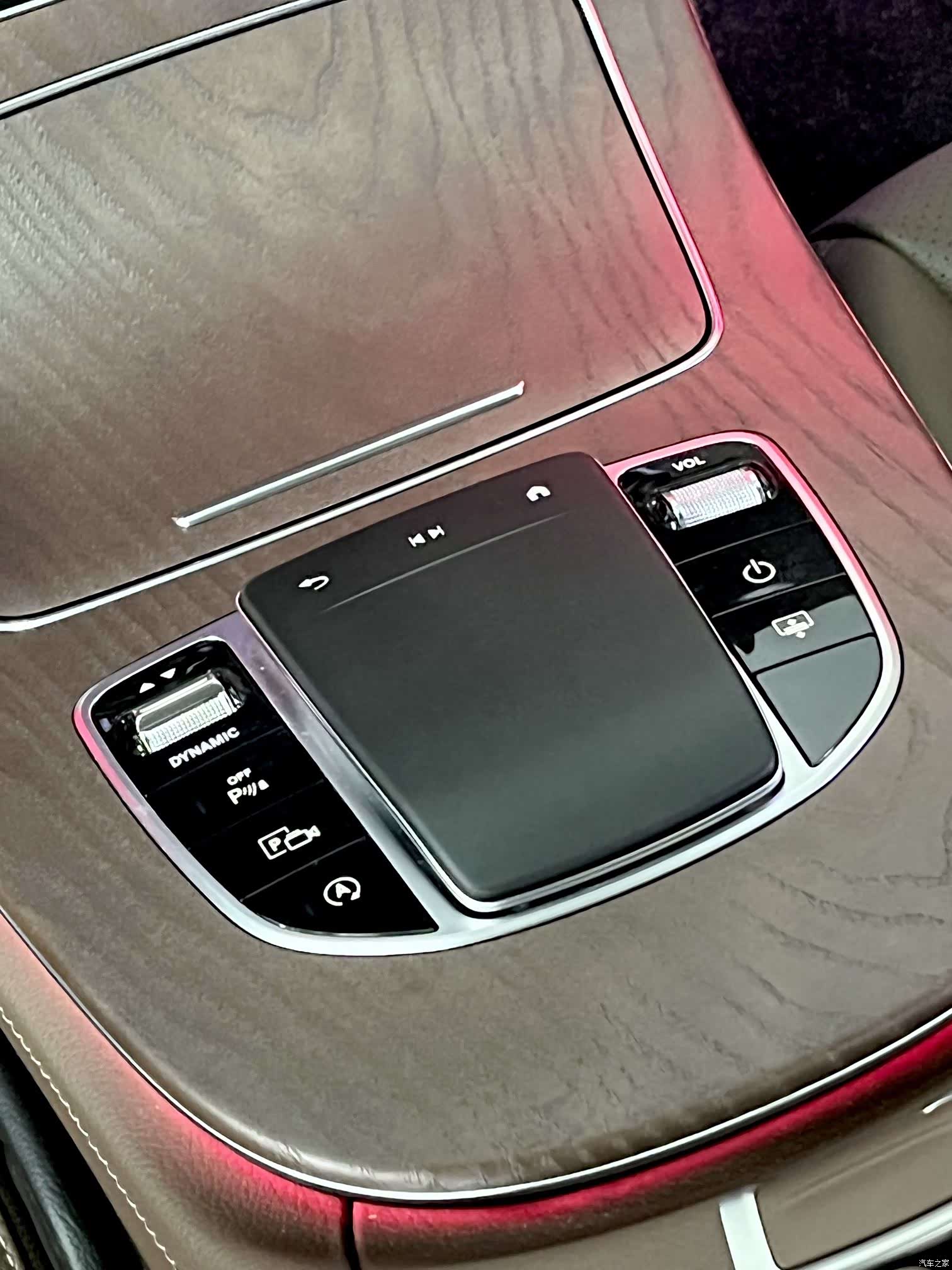 Mercedes-Benz E-Class, 2022 10