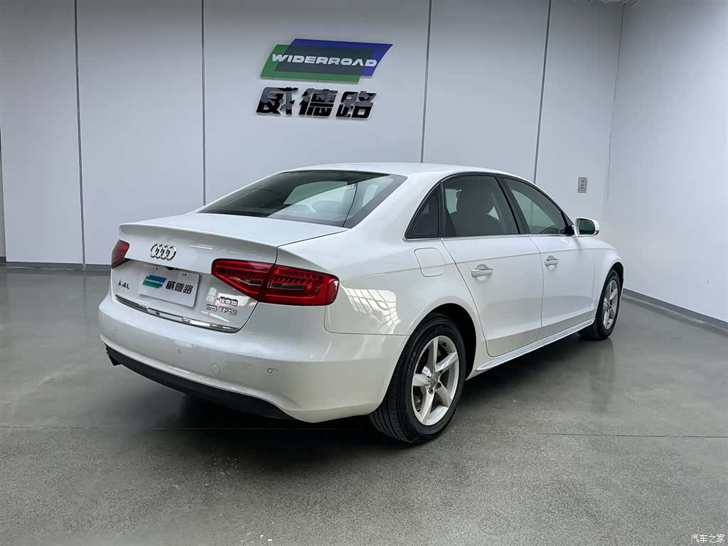 Audi A4L, 2015 4