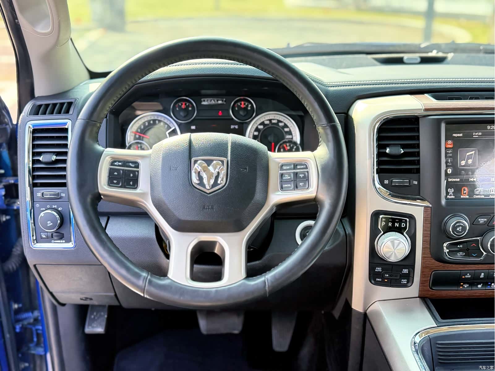 RAM Trucks, 2017 13