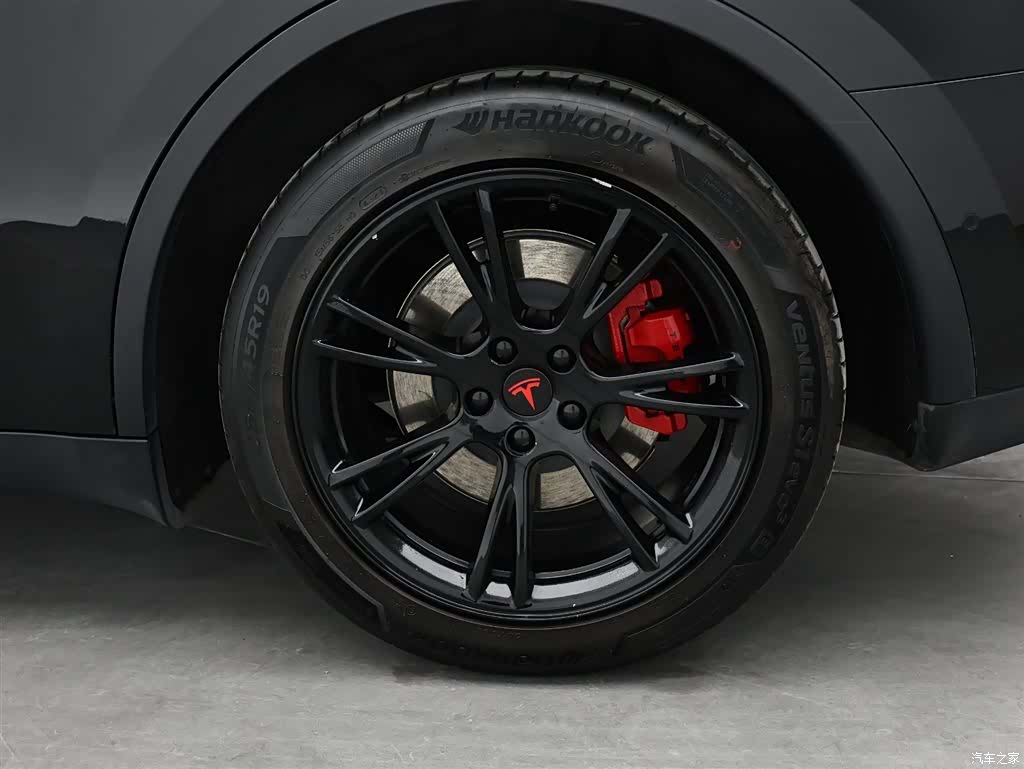 Tesla Model Y, 2021 10