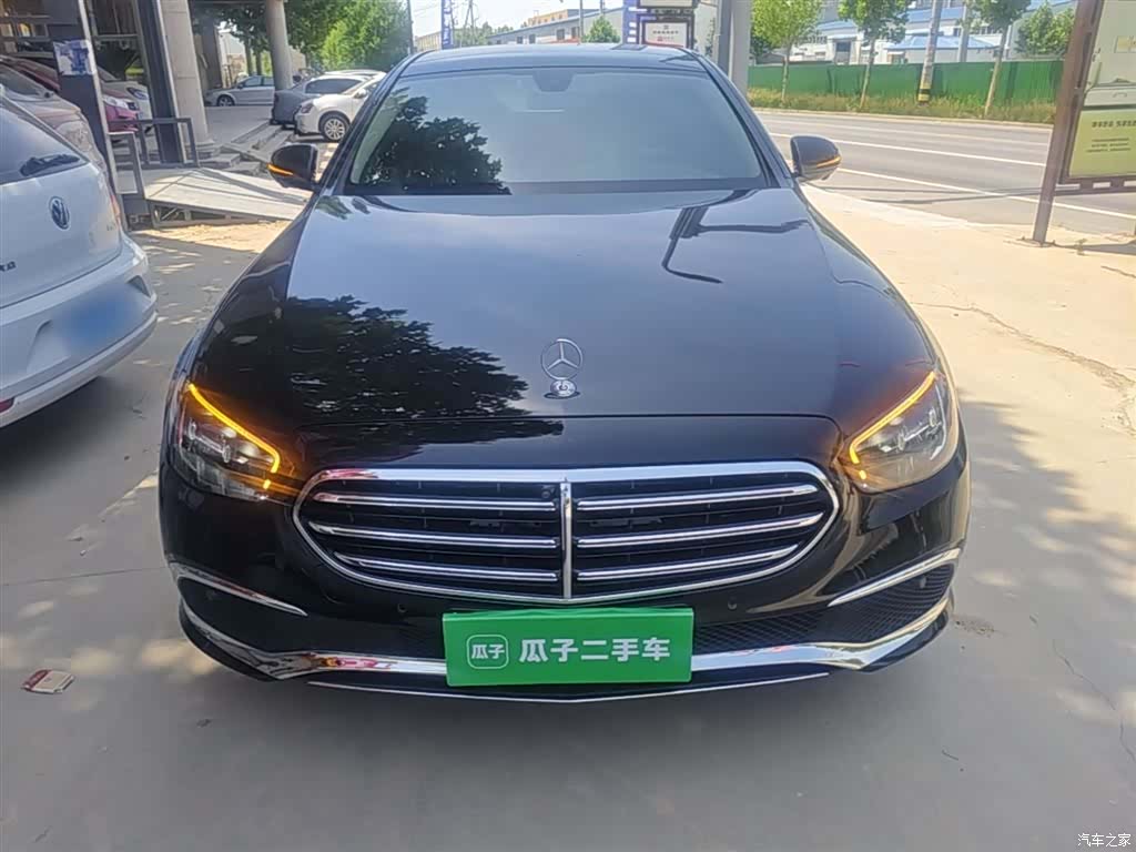 Mercedes-Benz E-Class, 2023 3
