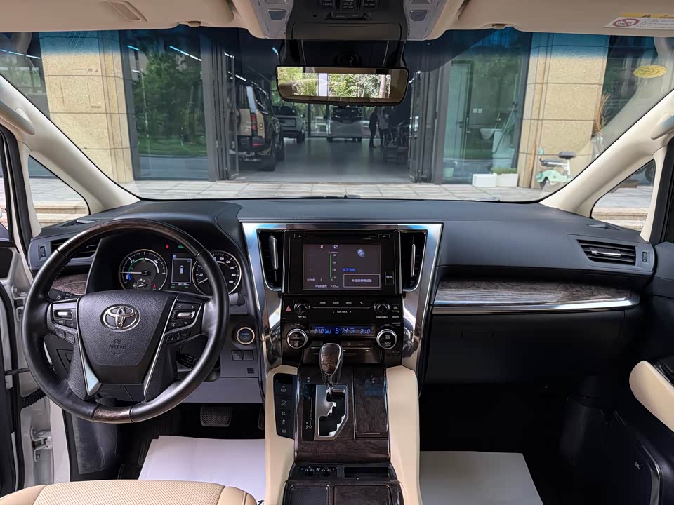 Toyota Elfa