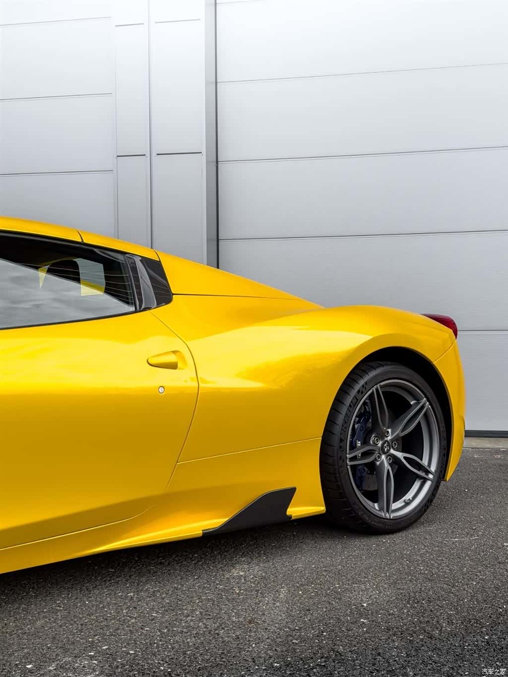 Ferrari 458, 2015 9