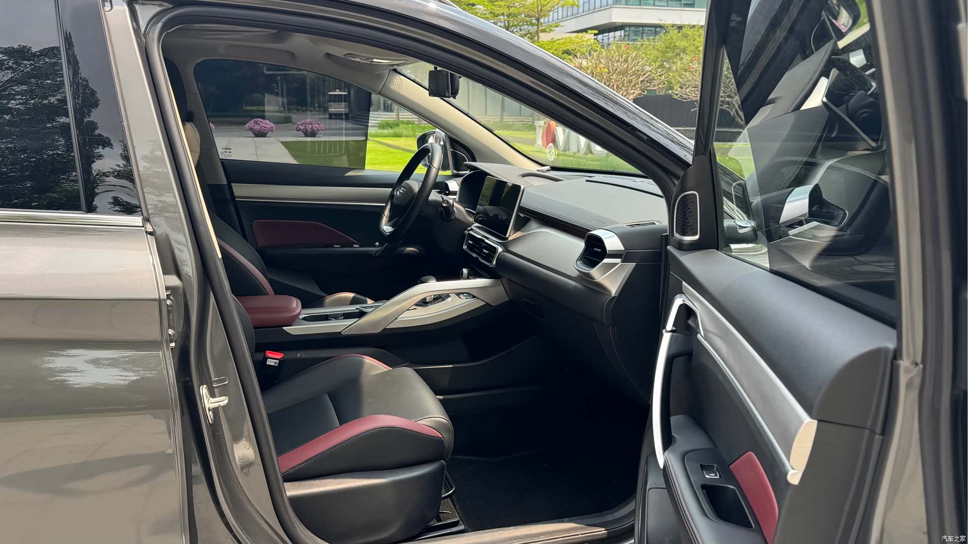 Geely Coolray, 2023 20