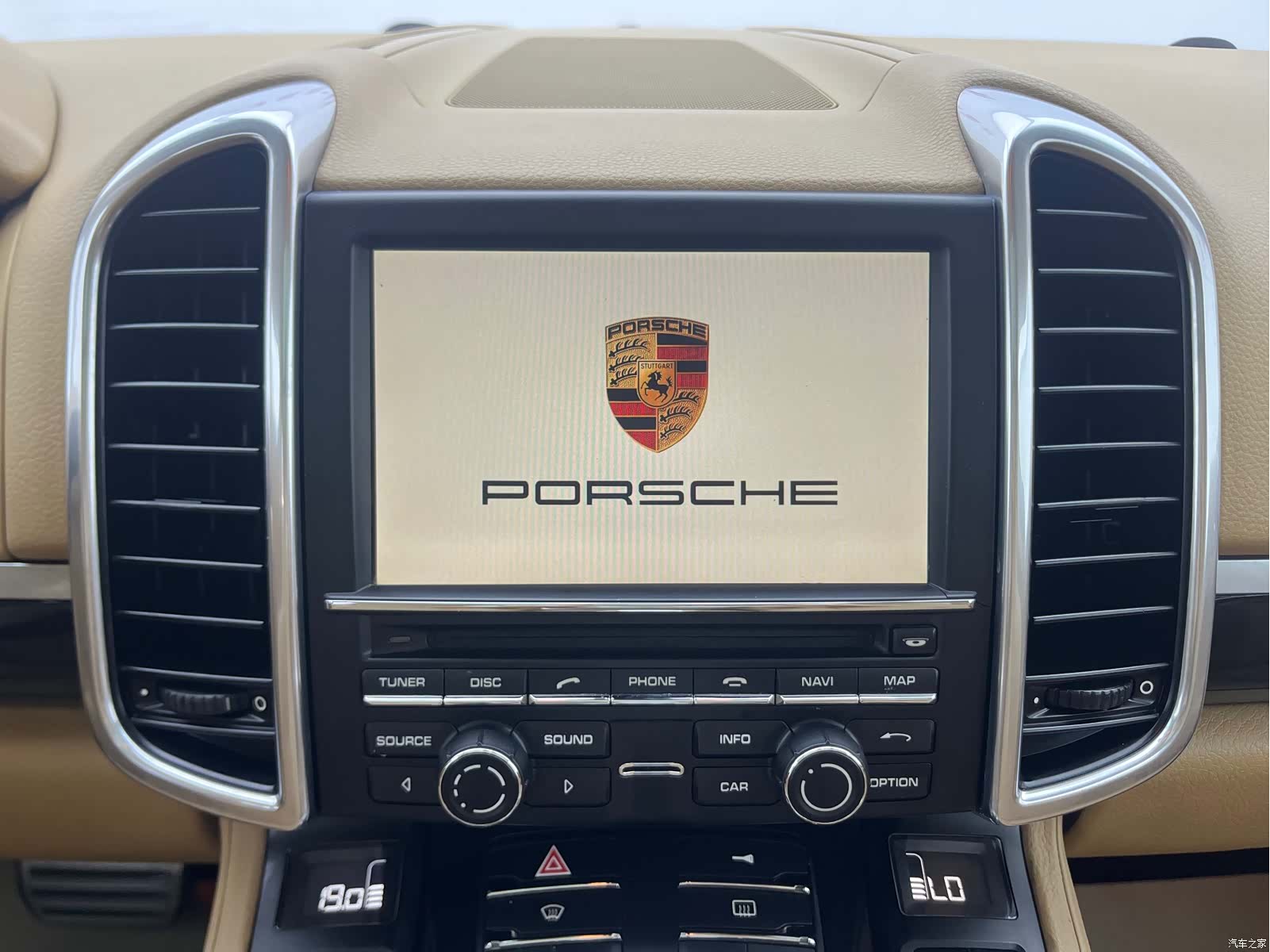 Porsche Cayenne, 2011 9