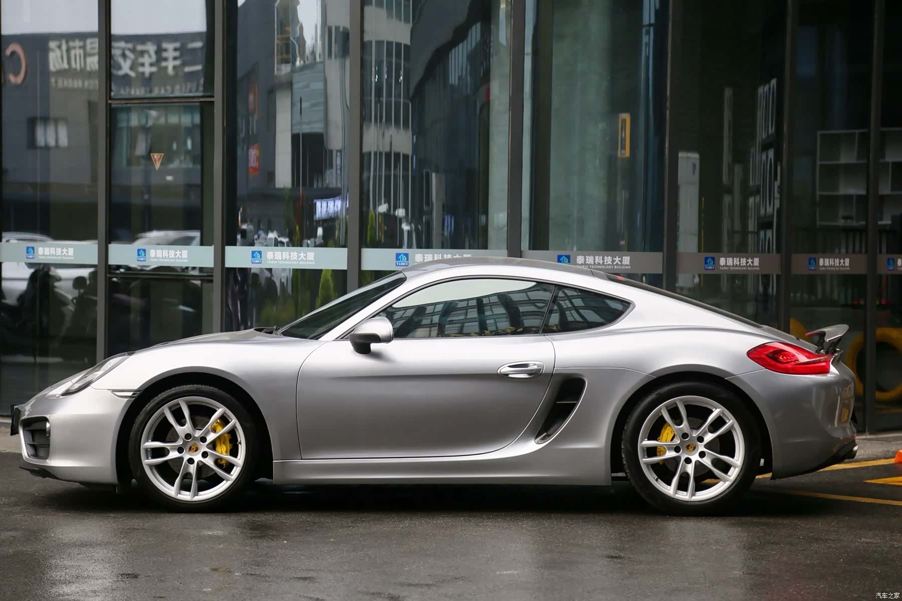 Porsche Cayman, 2015 2