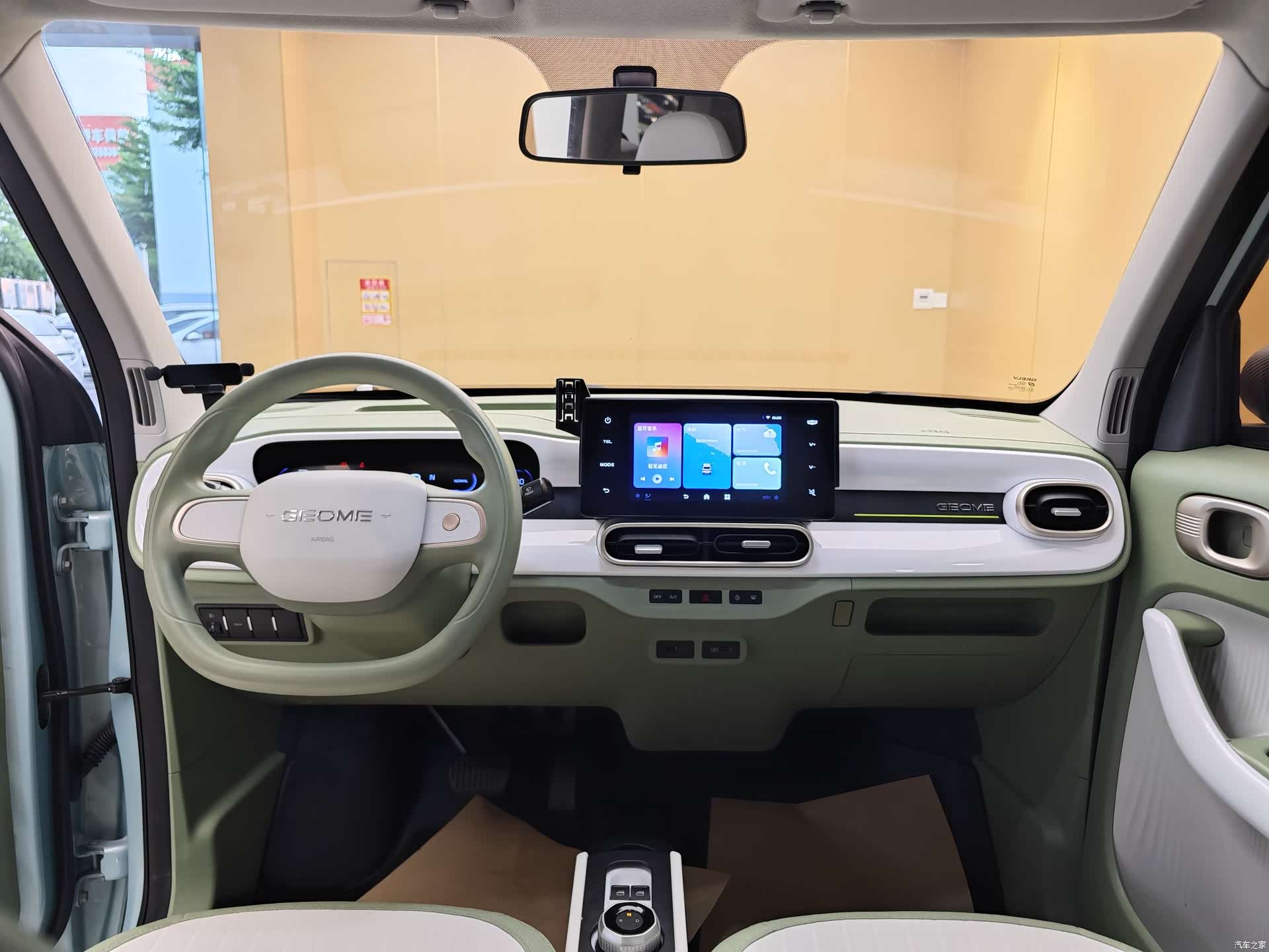 Geely Panda, 2026 20