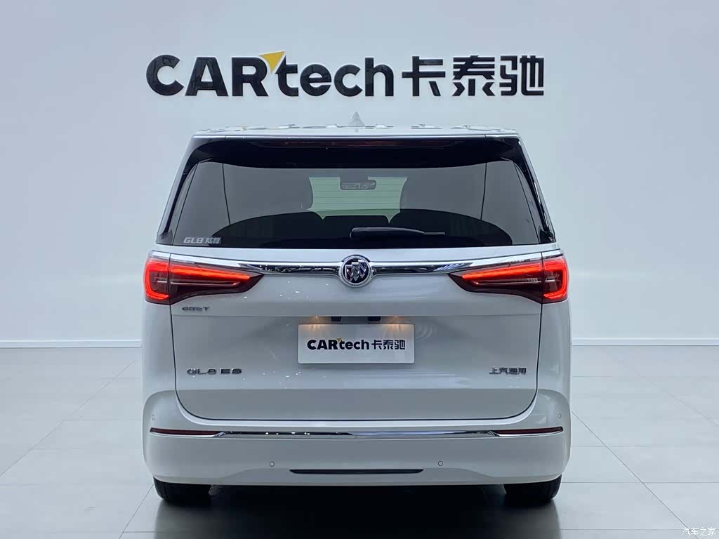 Buick GL8, 2021 3