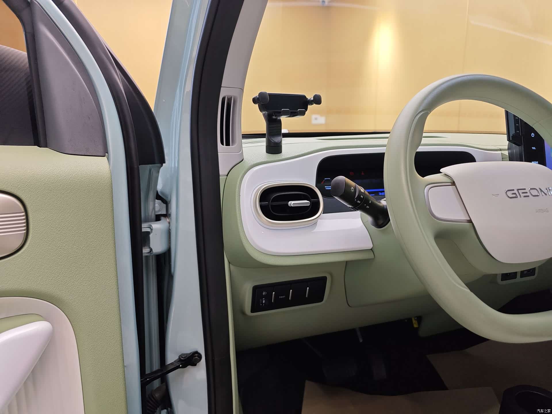 Geely Panda, 2026 12