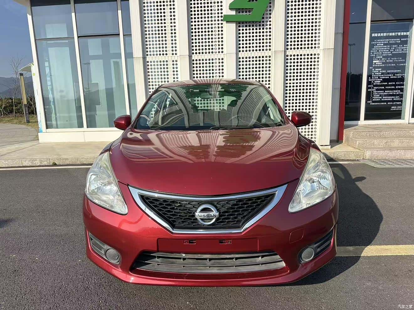 Nissan Tiida, 2015 все фото