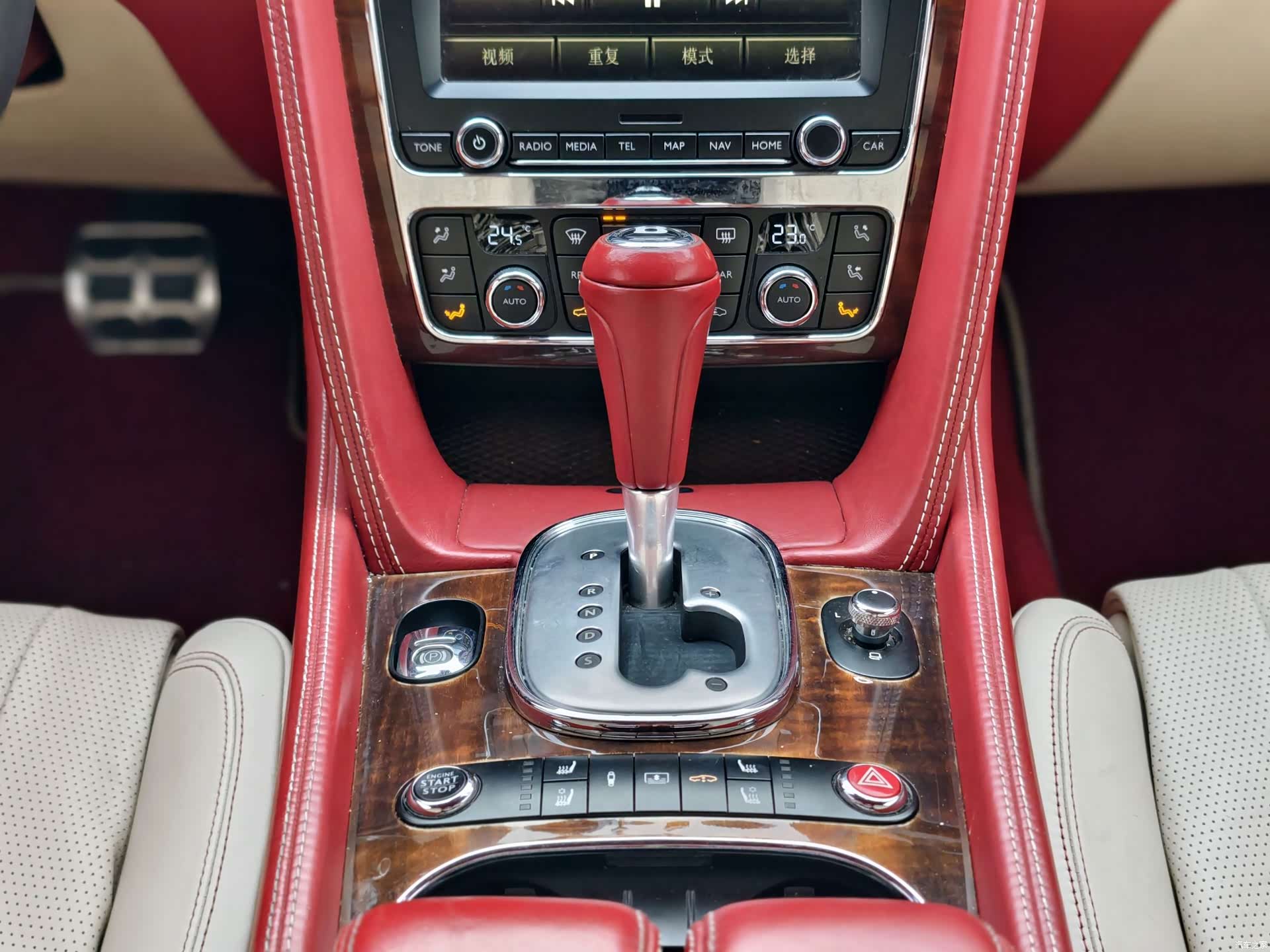 Bentley Flying Spur, 2016 26