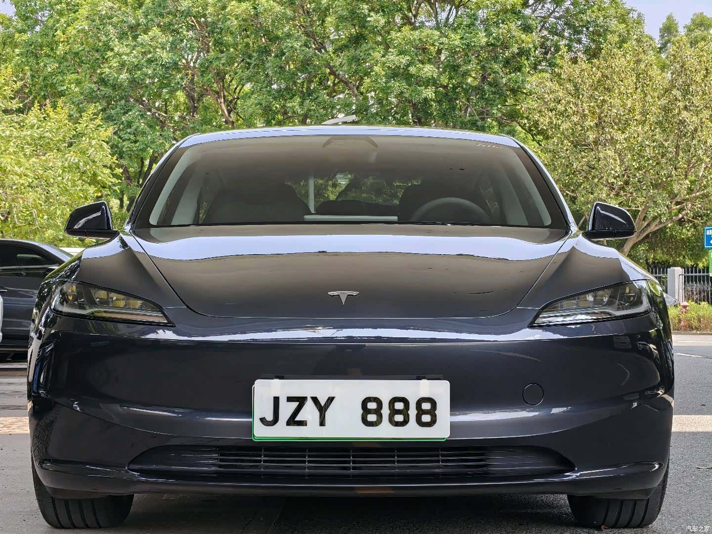 Tesla Model 3, 2025 2