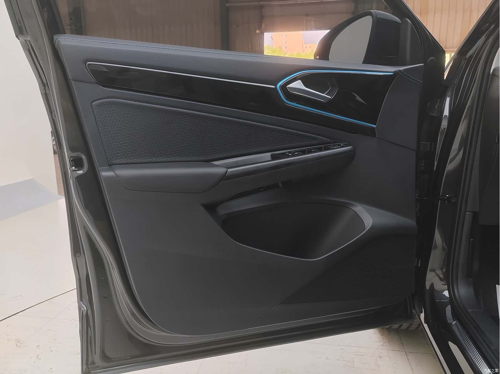 Volkswagen VS5, 2023 23