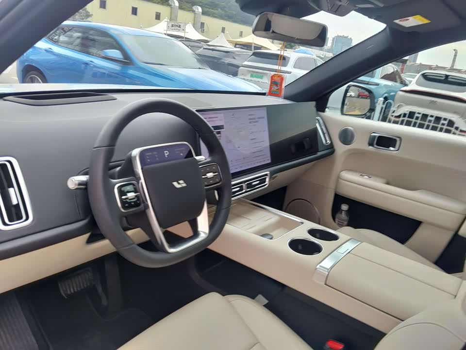 Li Auto Ideal L6