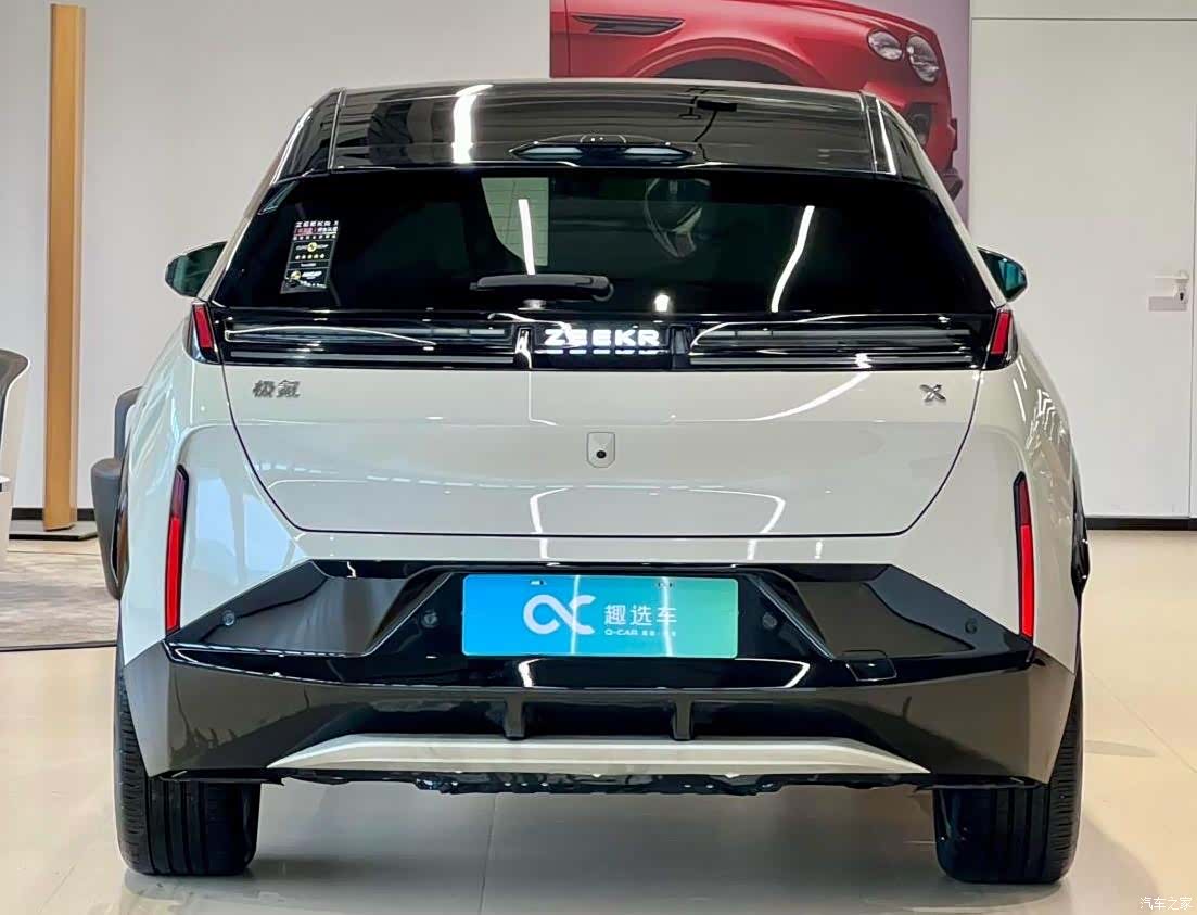 Zeekr X, 2024 6