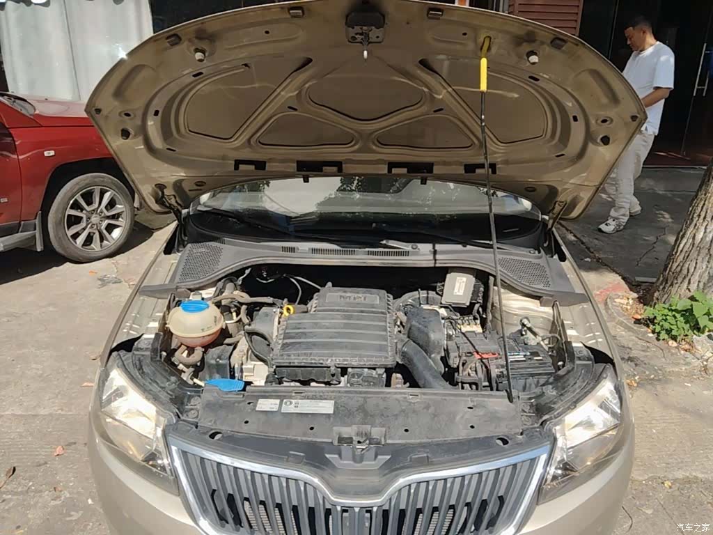 Skoda Rapid, 2015 20