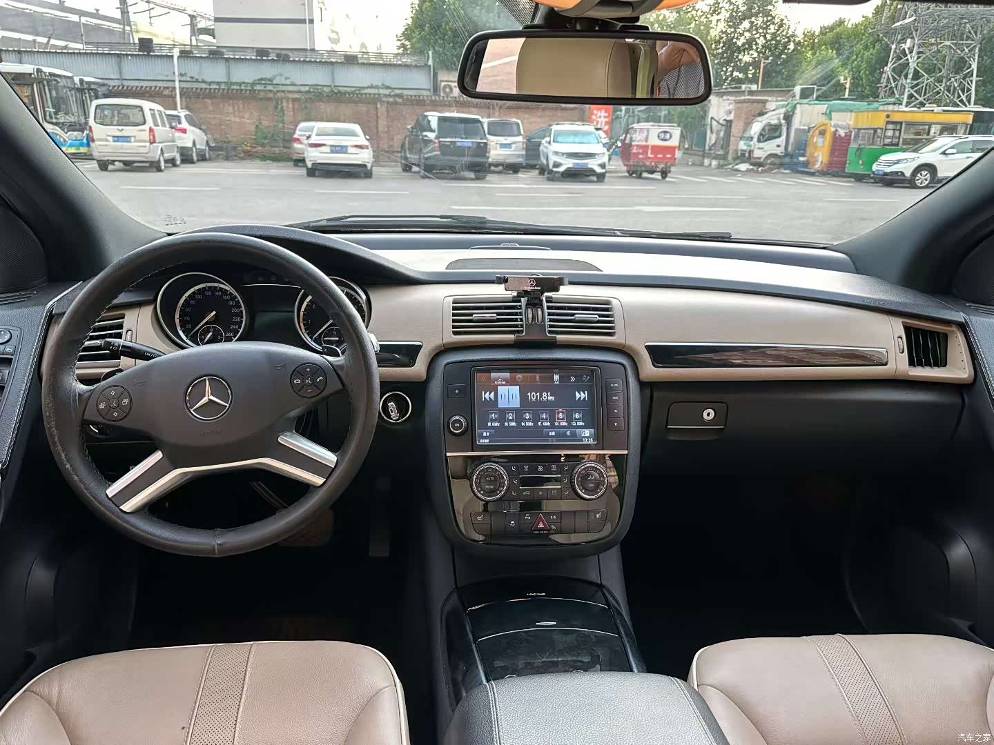 Mercedes-Benz R-Class, 2014 6