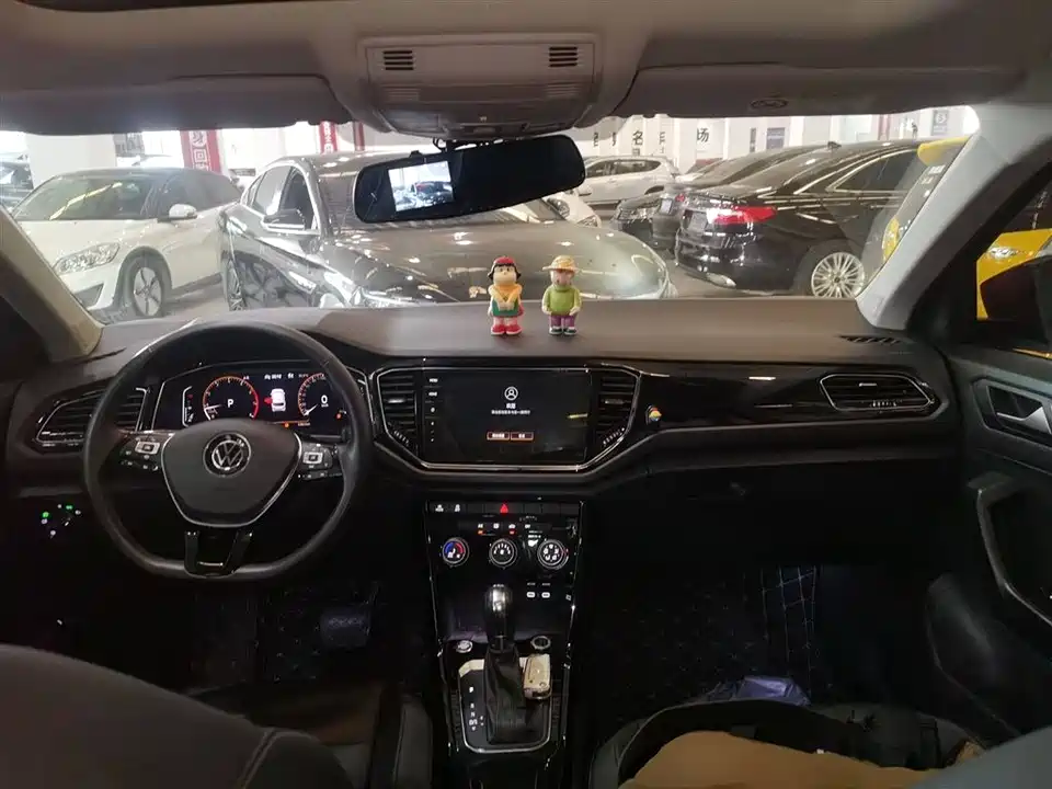 Volkswagen T-ROC exploring Songs Volkswagen T-ROC exploring Songs