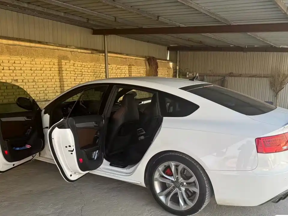 Audi S5