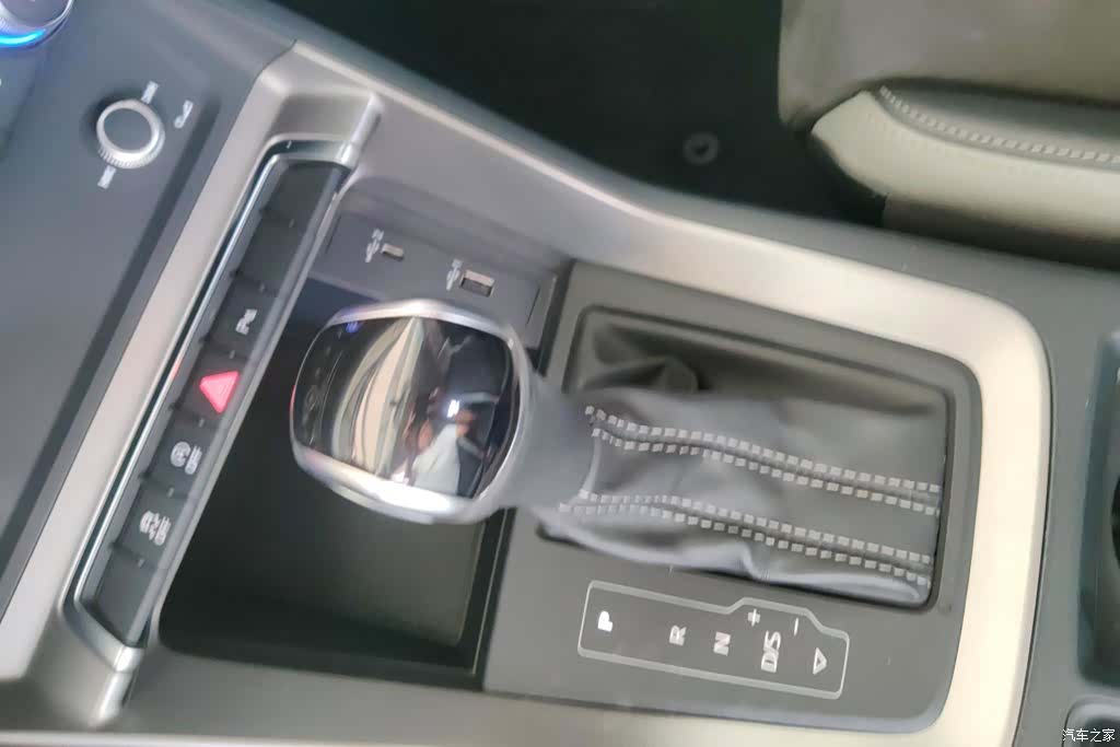 Audi Q3, 2020 16