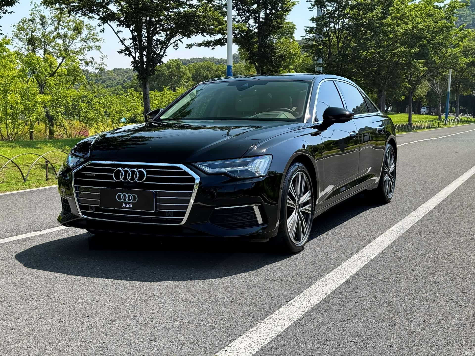 Audi A6L, 2022 1