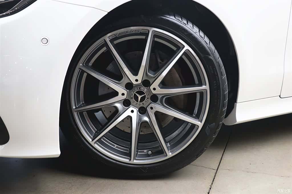 Mercedes-Benz E-Class, 2022 25