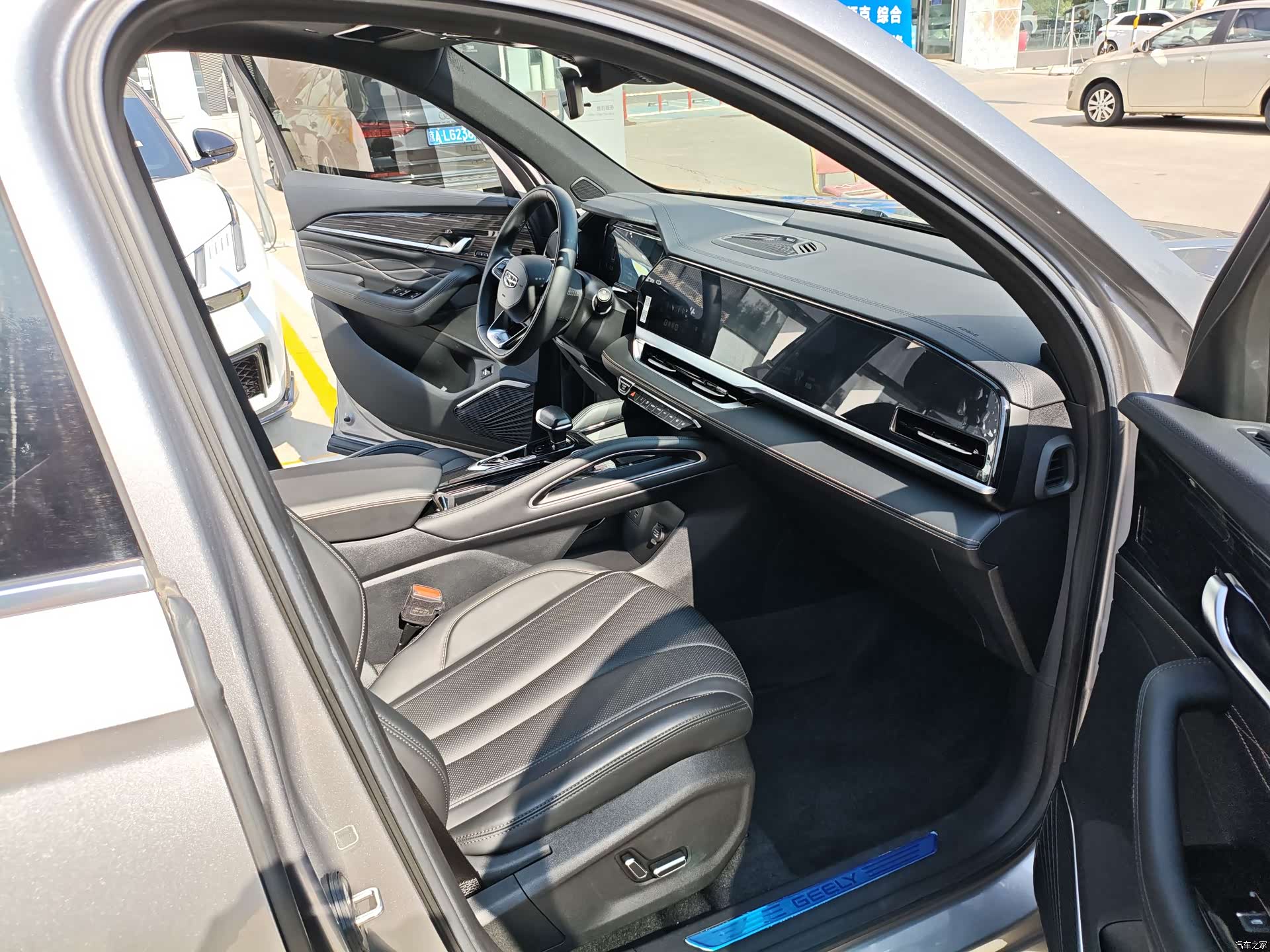 Geely Xingyue L, 2024 14