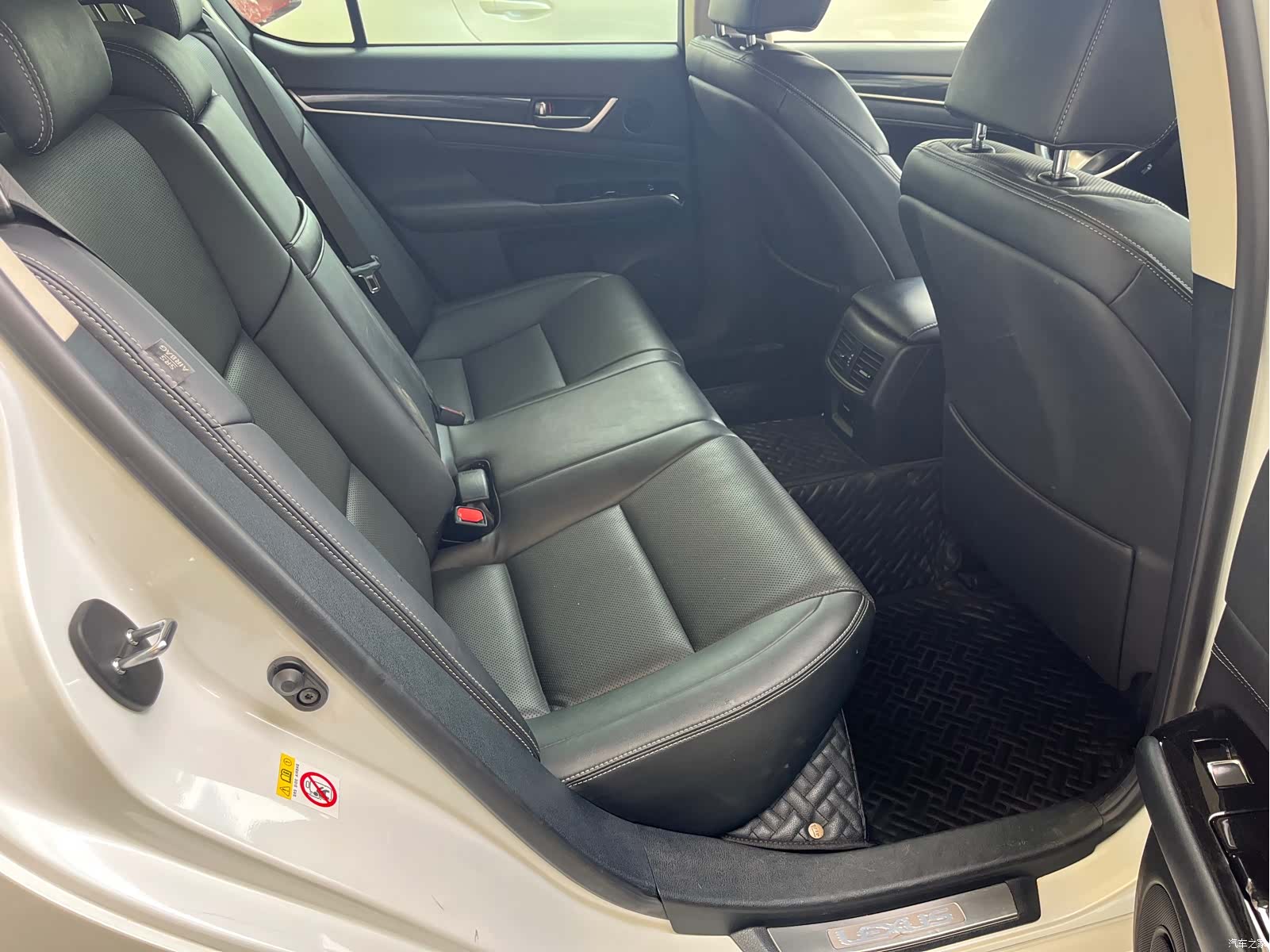 Lexus GS, 2017 11