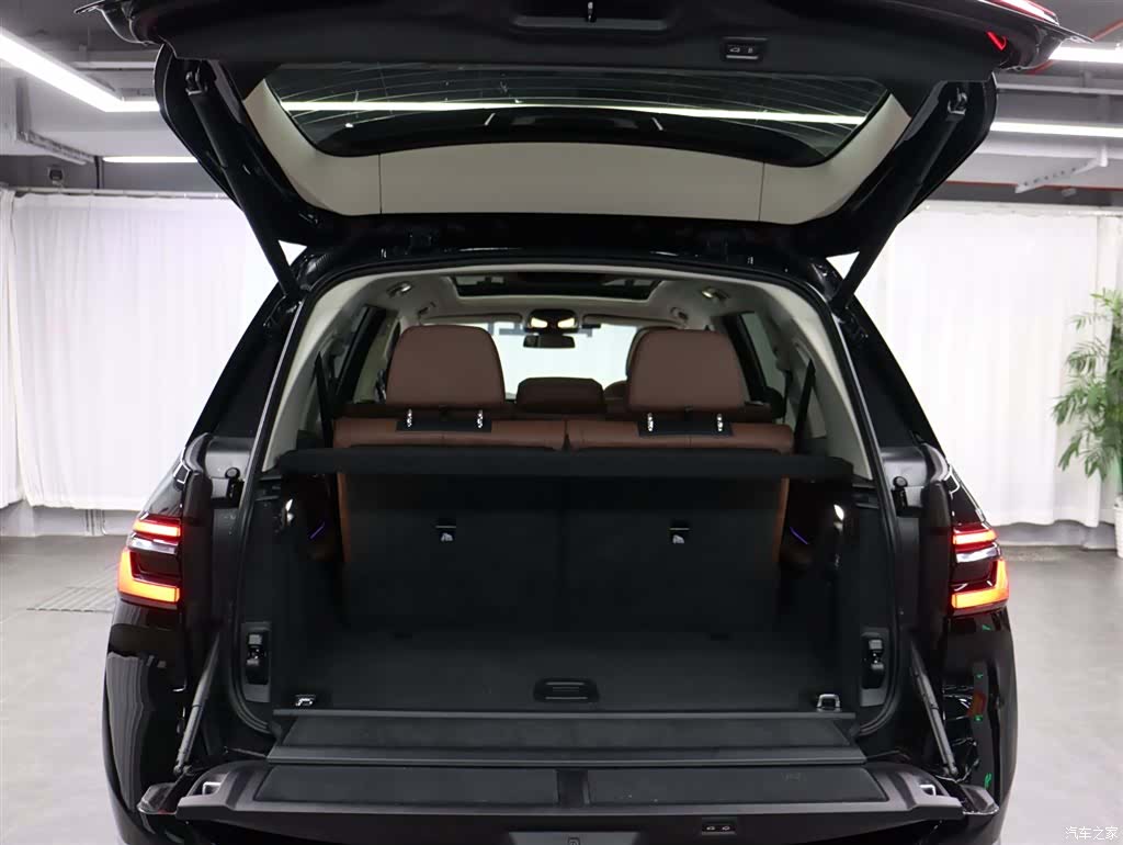 BMW X7, 2023 30