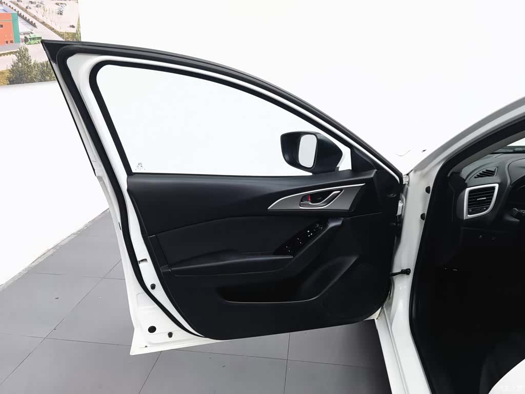 Mazda Mazda3, 2019 8