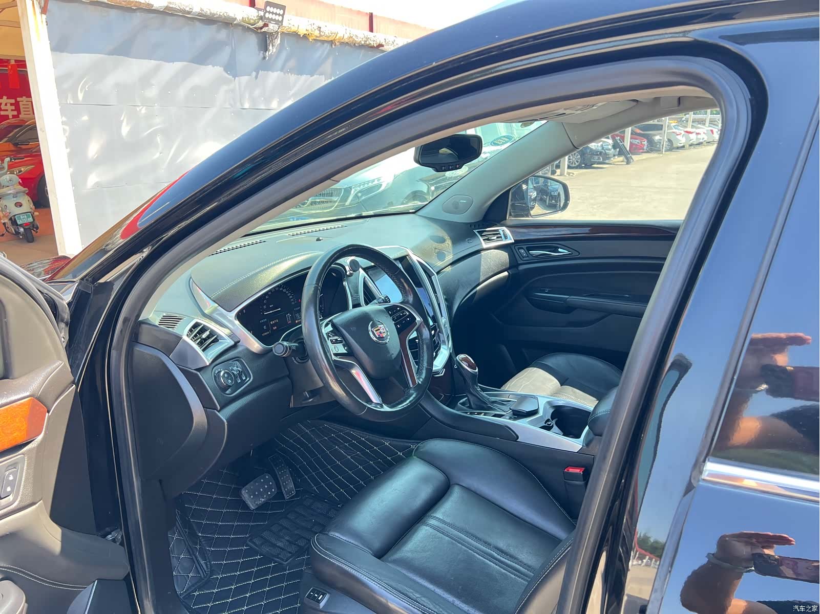 Cadillac SRX, 2014 10