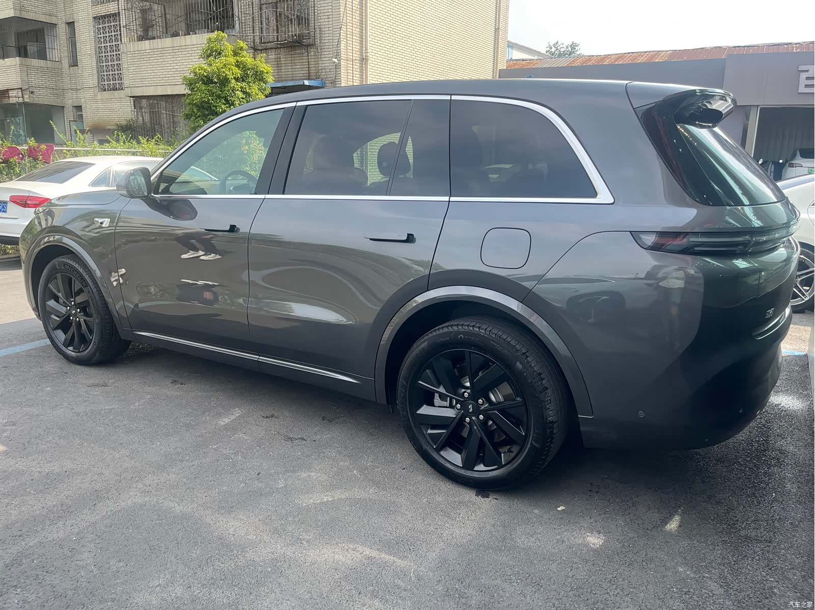Li Auto L8, 2023 8