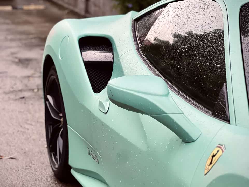 Ferrari 488