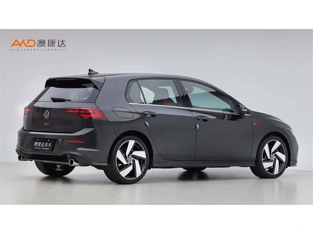 Volkswagen Golf, 2022 3