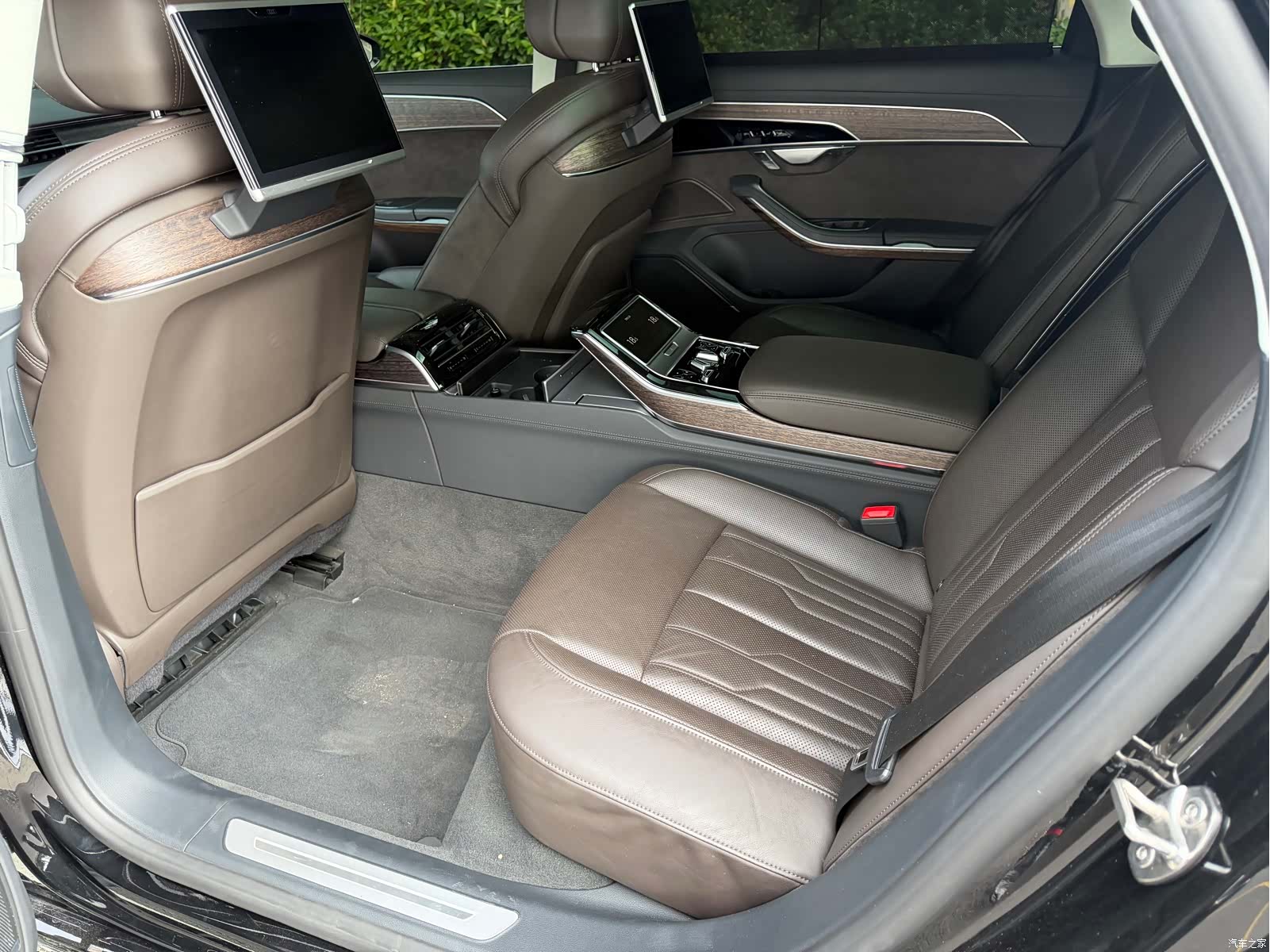 Audi A8L, 2019 8