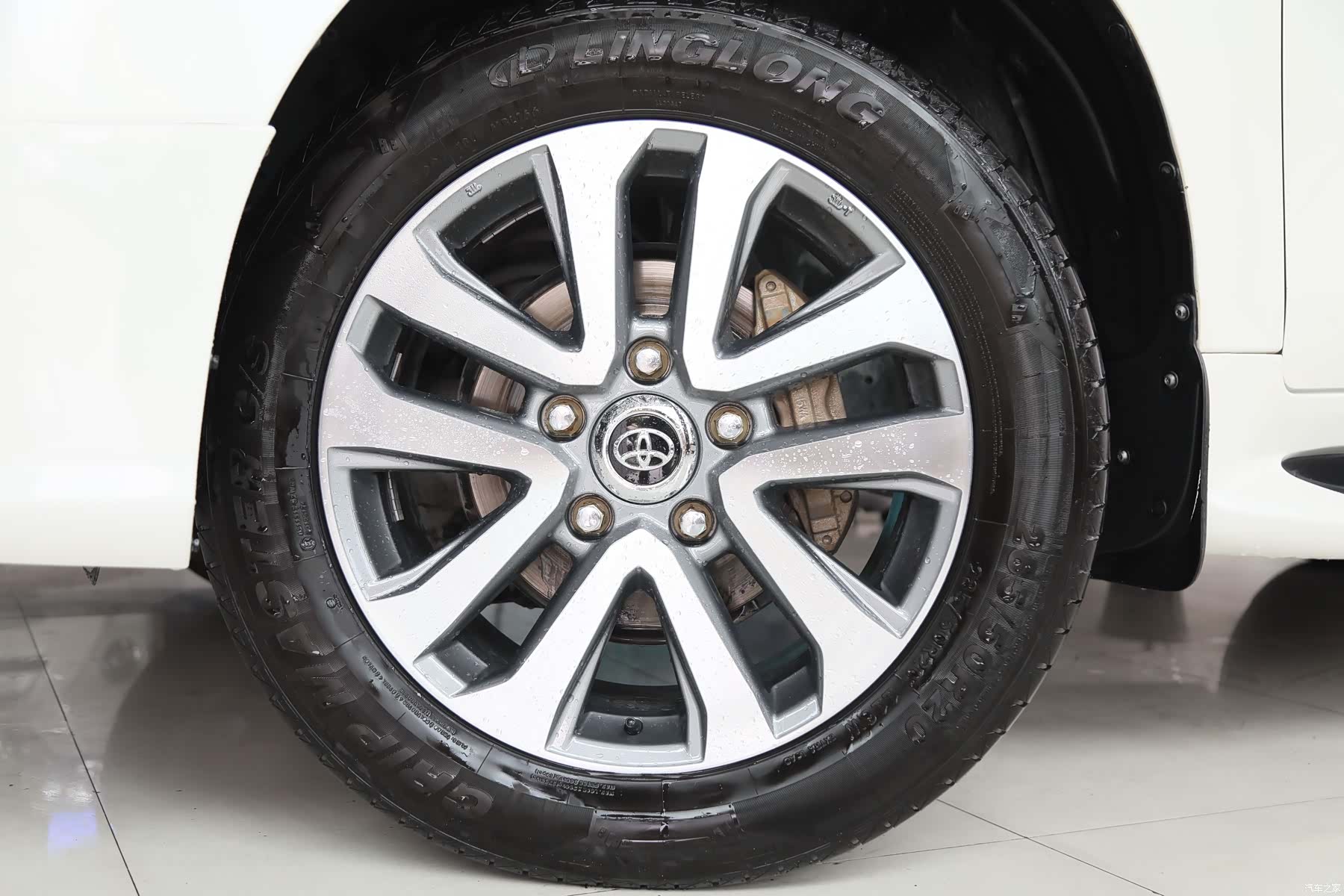Toyota Land Cruiser, 2016 все фото