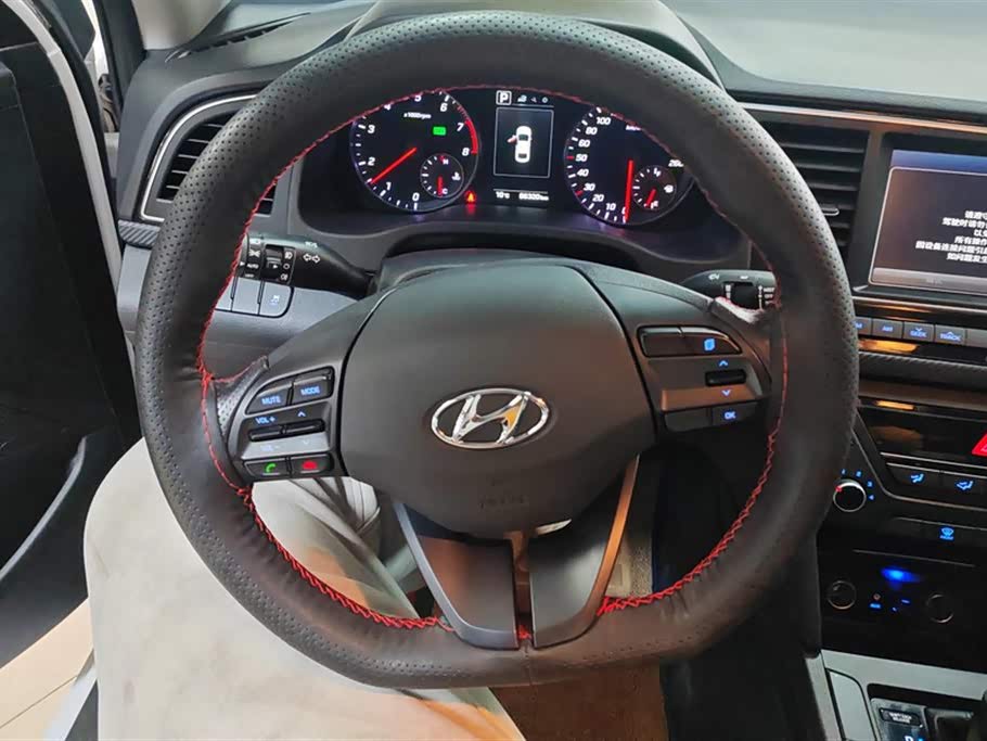 Hyundai Lead