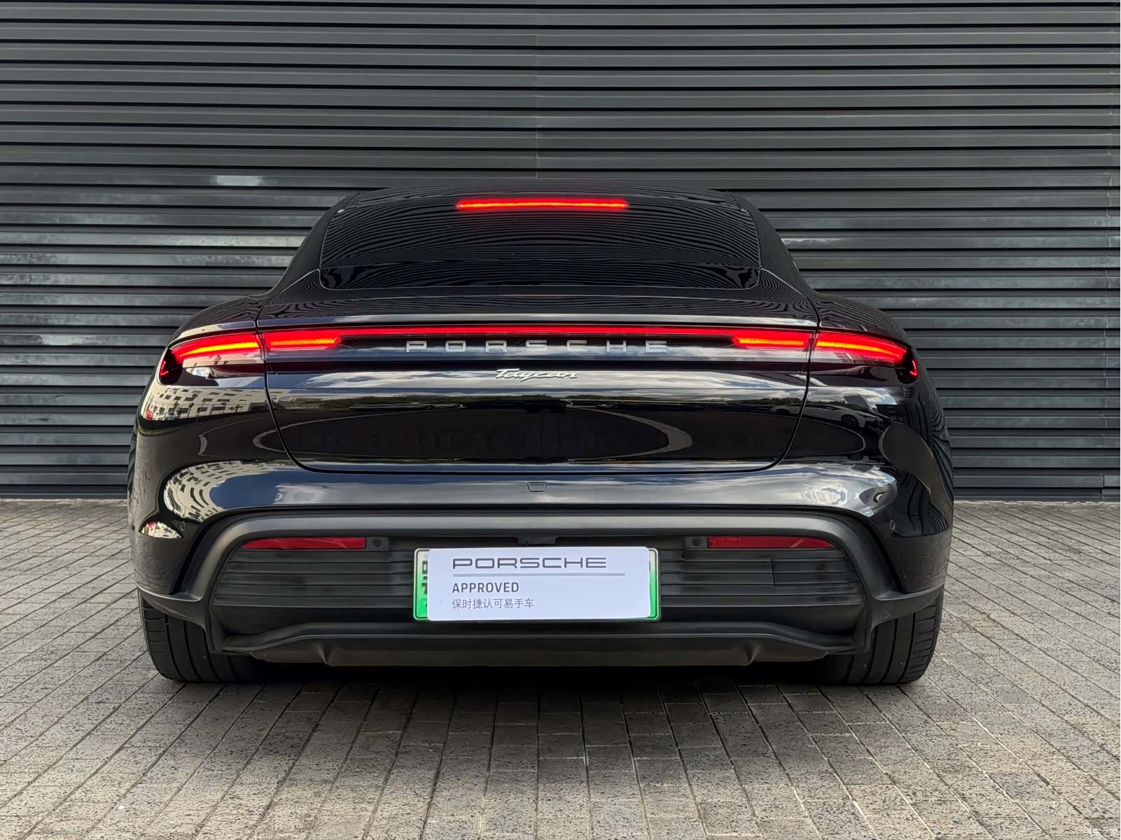 Porsche Taycan, 2022 6
