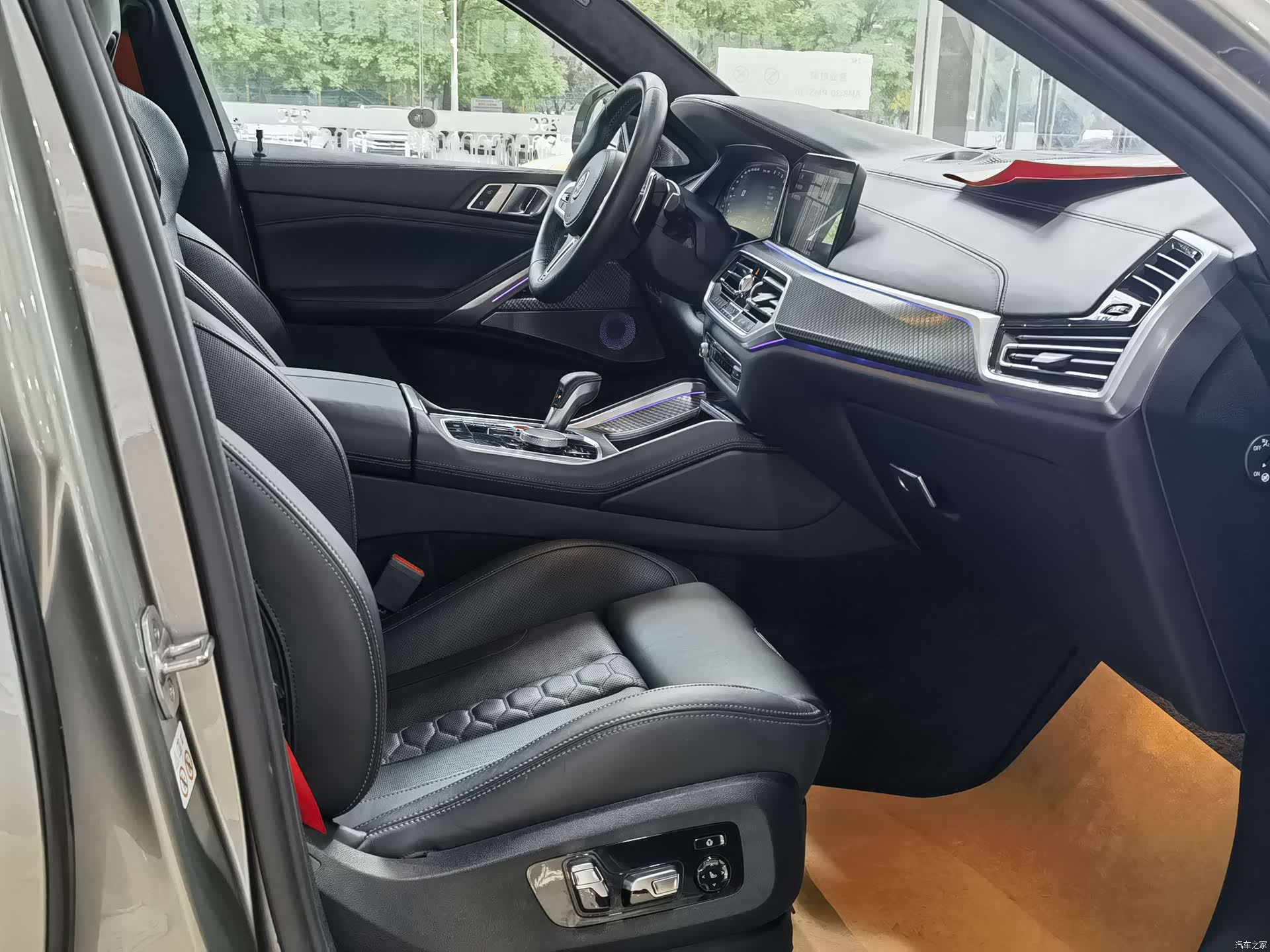 BMW X6, 2022 11