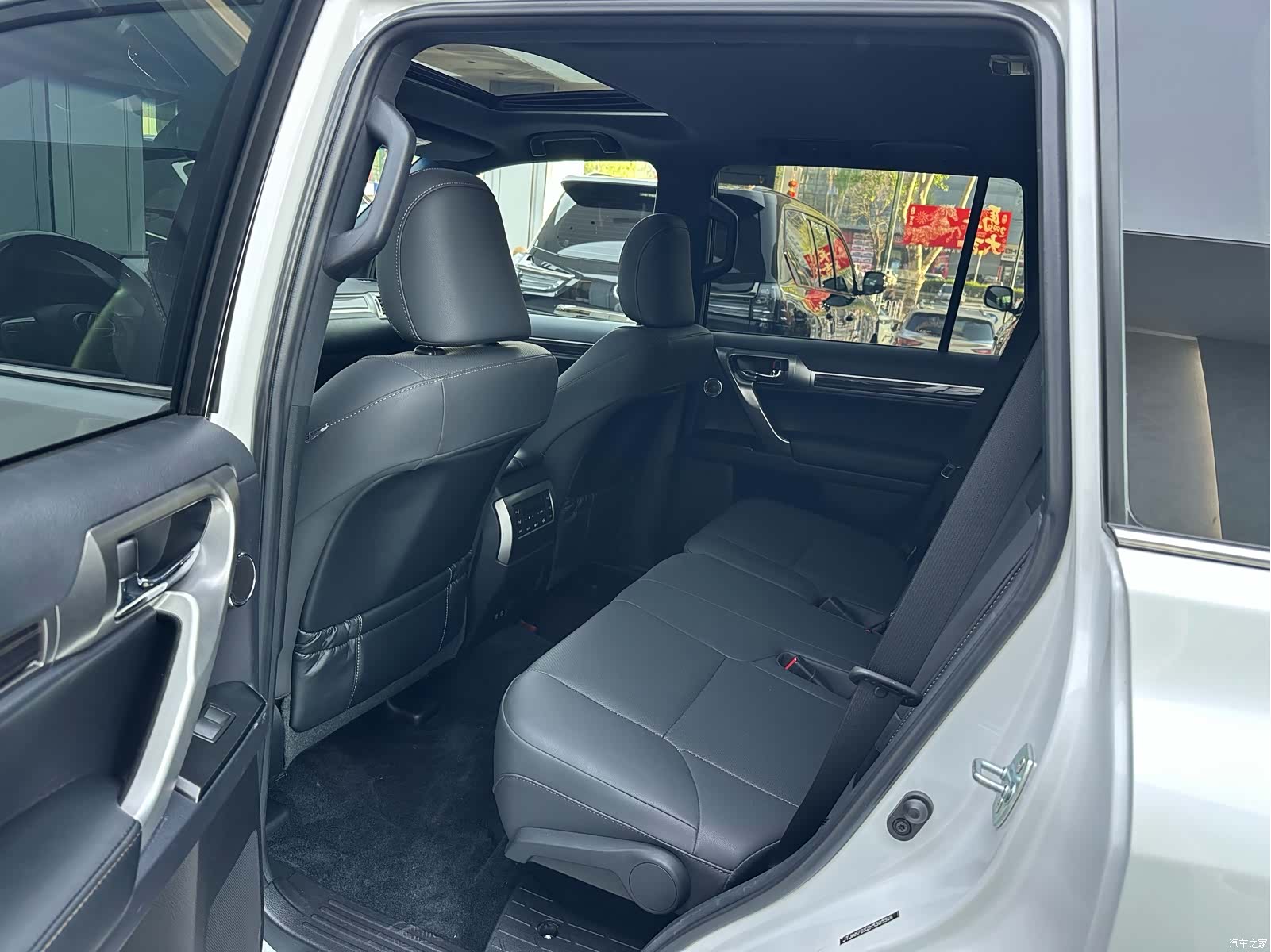 Lexus GX, 2022 все фото