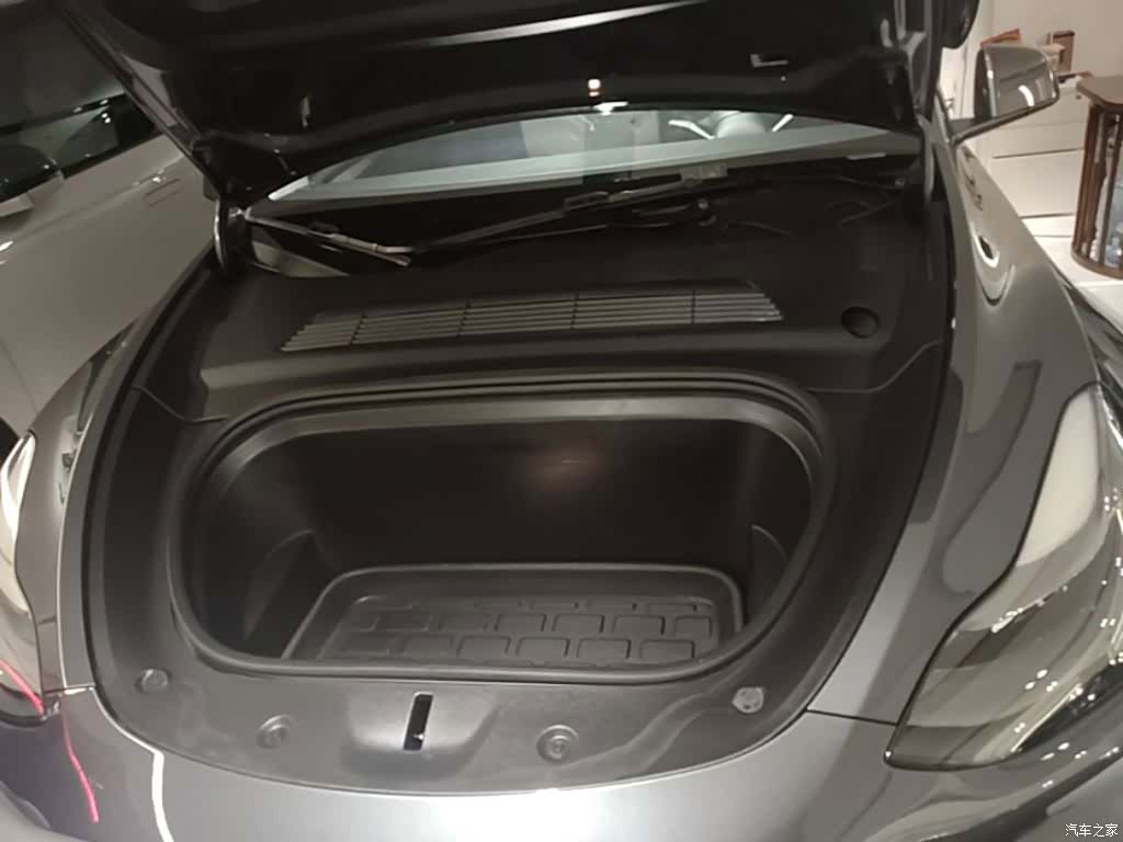 Tesla Model Y, 2021 20