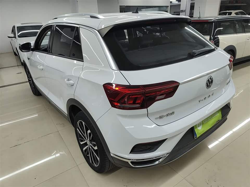 Volkswagen T-ROC exploring Songs