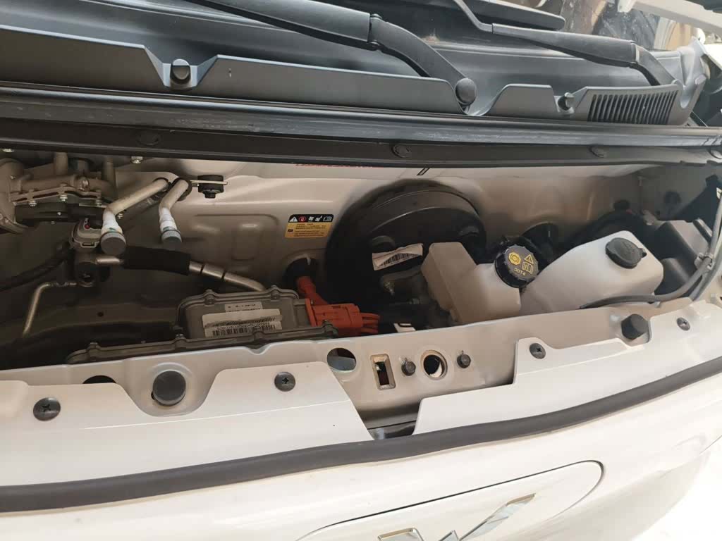 Wuling MINIEV, 2025 11