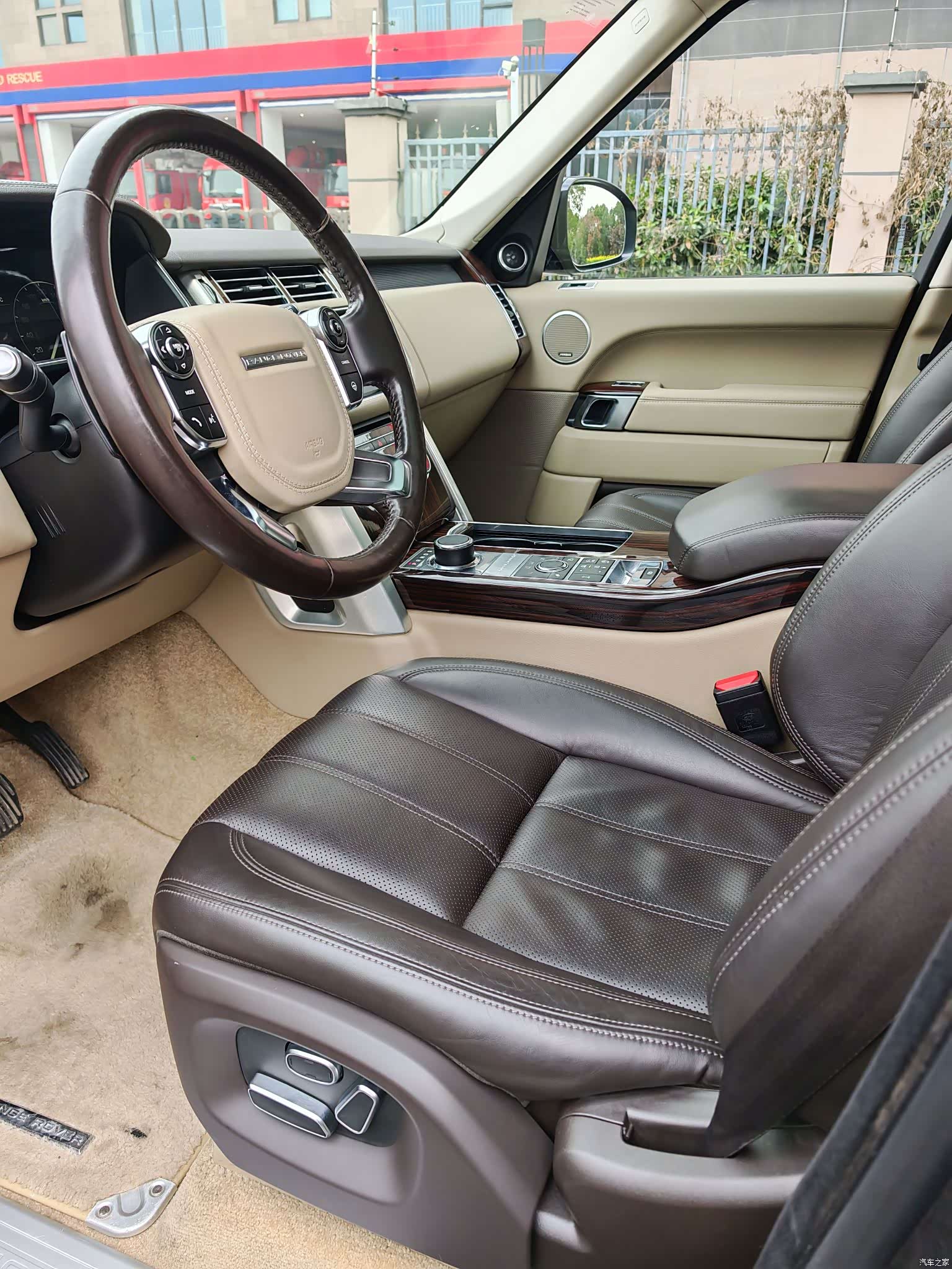 Land Rover Range Rover, 2015 8