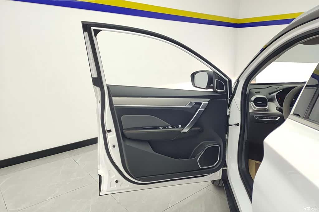 Geely Coolray, 2024 7
