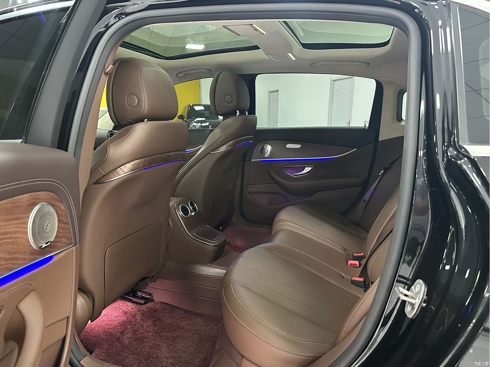 Mercedes-Benz E-Class, 2023 все фото
